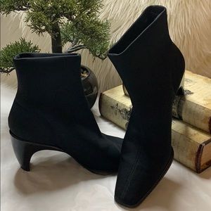 “Stuart Weitzman” Stretch fabric Ankle Boots